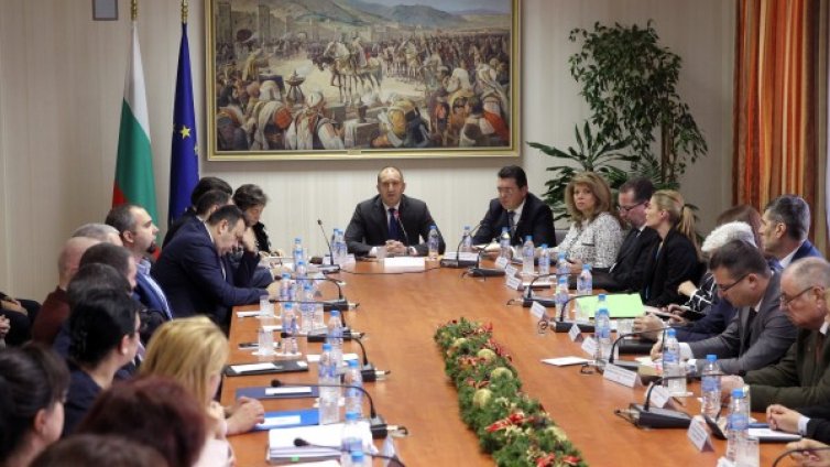 "Воля" за срещата при Радев за изборите: Закъсняла е!