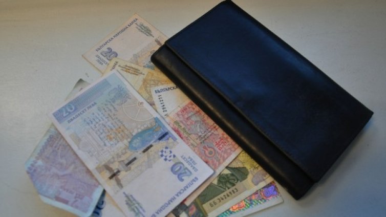 Срещу бедността: Минимална заплата 650 лв., ама през 2021 г.