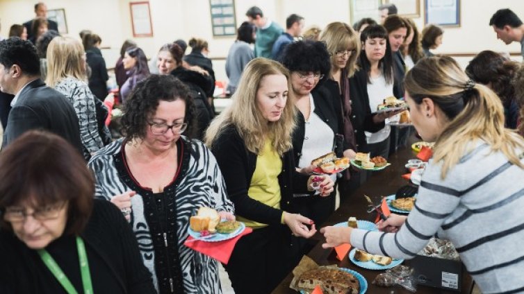 Банка ДСК организира благотворителен коледен обяд в подкрепа на Фондация "Нашите недоносени деца"