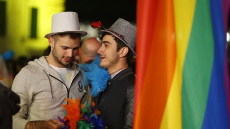 Развод, аборт, изневяра &ndash; може! Еднополови бракове обаче &ndash; не!