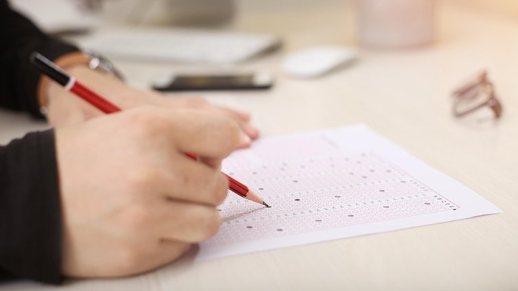 МОН изненада учениците от 6. клас с национален тест по математика