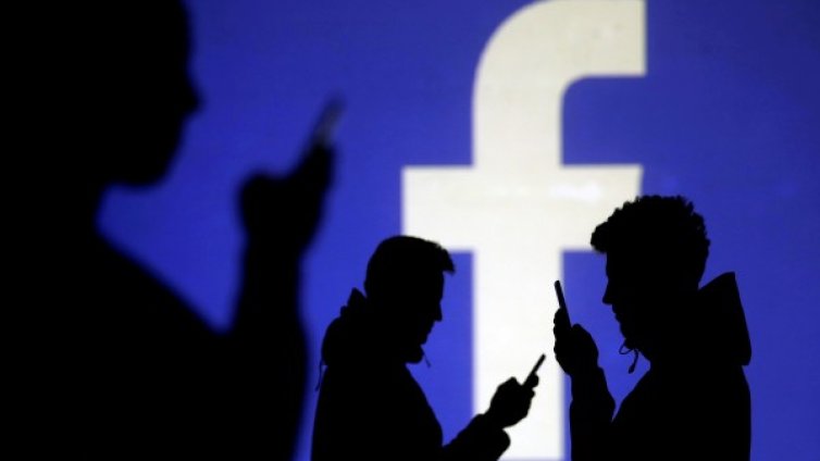 Ах, този клет Facebook! Акциите продължават срива си