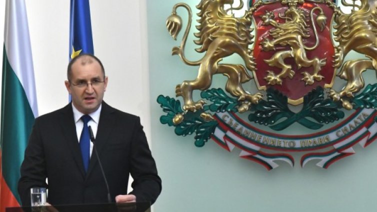 Радев: Нашите мисли са с народа на Индонезия!