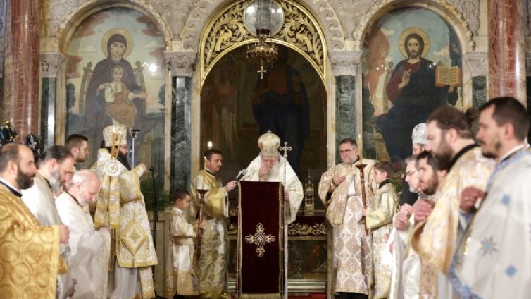 Патриарх Неофит: Благодарим на Бог за Младенеца!