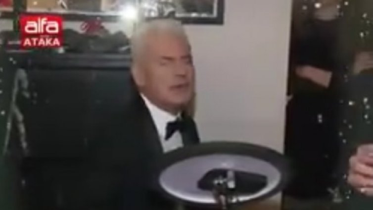 Лъжа е&hellip; пее Преслава, а Волен наистина бие по&hellip; барабаните