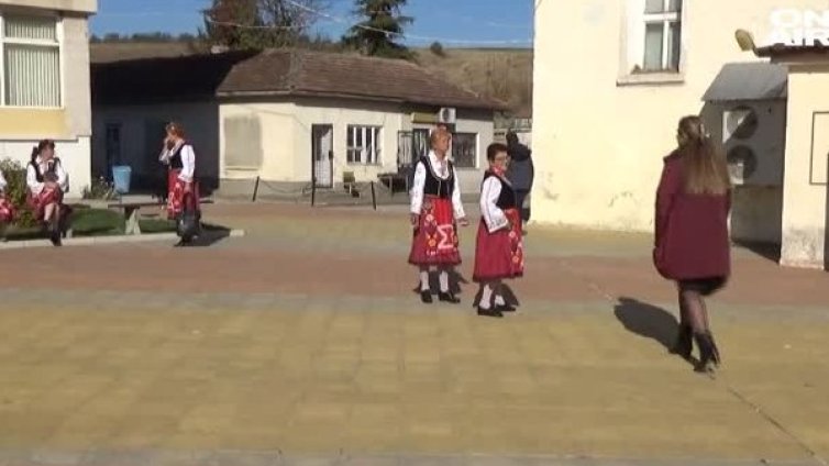 Бесарабските българи &ndash; помага ли им някой, идвайки у нас?