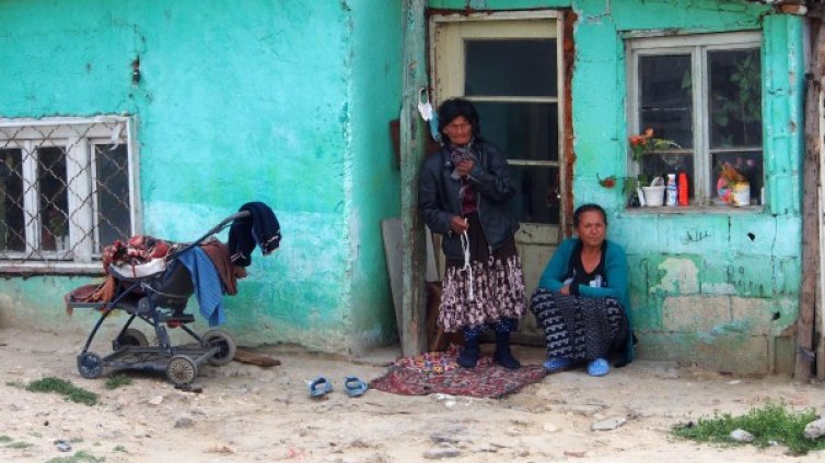 Във Войводиново канили ромите да си строят къщи. Те &ndash; не щат!