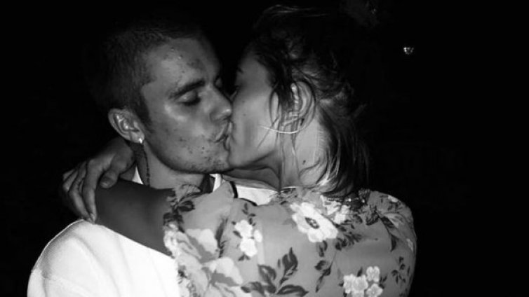 Джъстин и Хейли щастливи, но защо бавят сватбата?