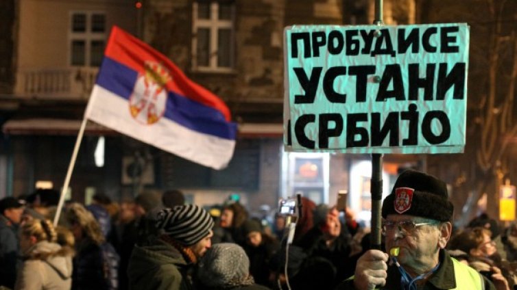 Сърбия скочи! Масово протестират срещу Вучич