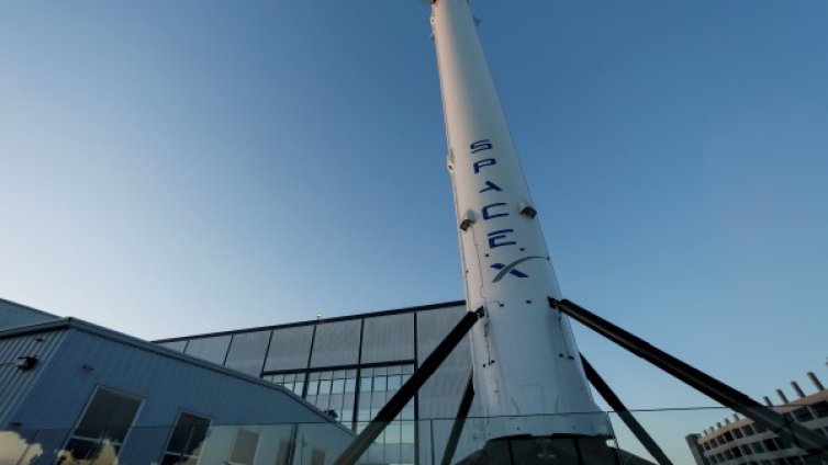 SpaceX размаха брадвата, съкращава служители
