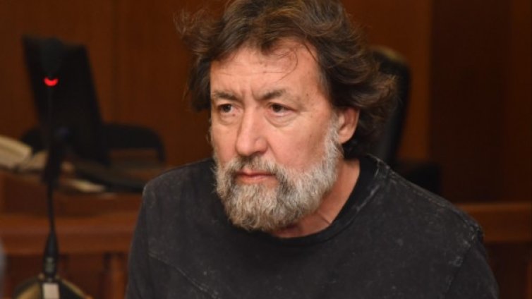 Банев: Телефонът не е бил в кутия от сок, бил си е открит!