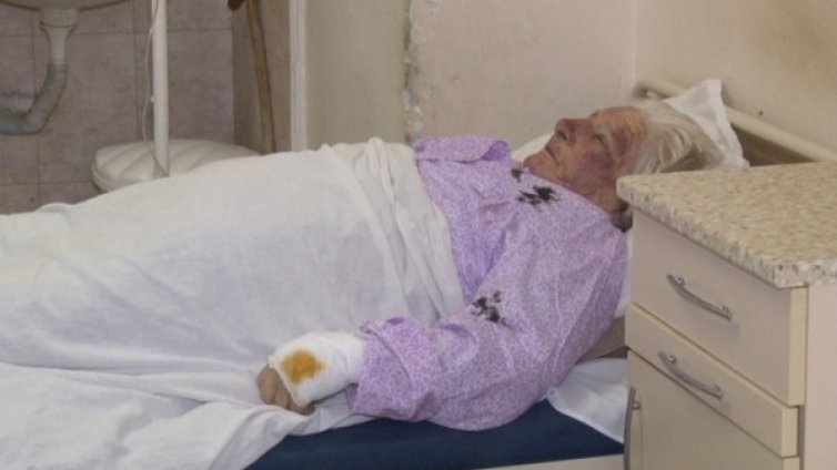 Нападналият баба Иванка &ndash; на 39 г., има 7 деца и вече е... дядо