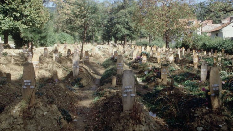 Богаташи от Европа плащали на босненските сърби да убиват цивилни в Сараево през 90-те