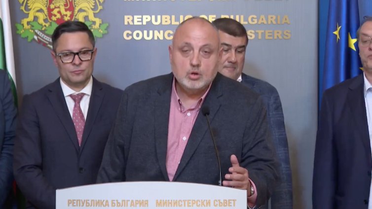 Министър Абровски обеща: Ще се изсветли цялата верига на доставки ВИДЕО