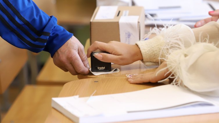 Галъп: 5+1 партии в бъдещия парламент, ПБ - 30,7%, ГЕРБ-СДС - 20,4%