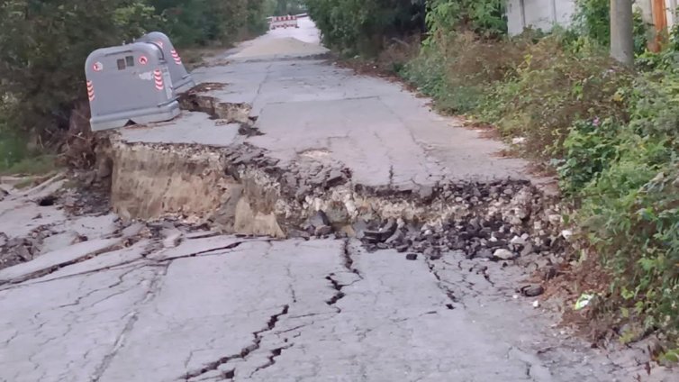 Бедственото положение в кв. &ldquo;Аспарухово&rdquo; се удължава с месец