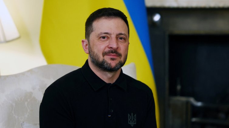 Зеленски отдаде почит на убитите в Буча ВИДЕО