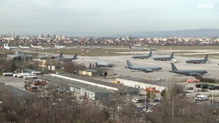 Самолетите KC-135, които кацнаха в София и разбуниха духовете - каква е истината? ВИДЕО