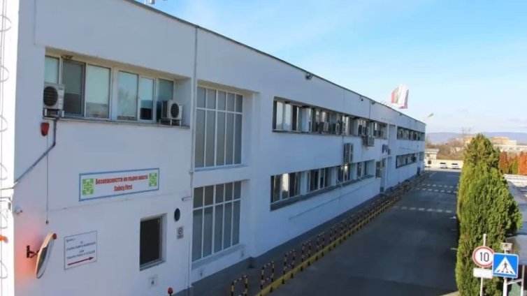 Затваря японският завод за кабели в Карнобат, съкращават 800 души