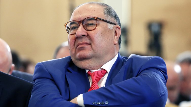 ЕС сваля санкциите срещу свързаните с Русия бизнесмени Усманов и Фридман?