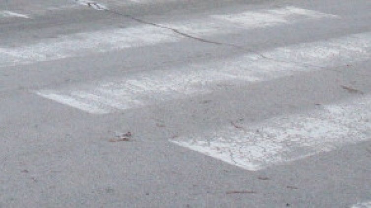 Млада жена на тротинетка е блъсната на пешеходна пътека в Пловдив