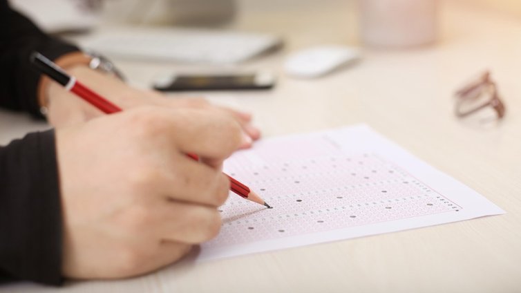 МОН публикува резултатите от малките матури