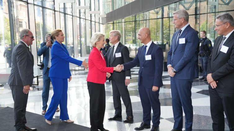 Липсата на противовъздушна отбрана кара Европа да навакса във войната с дронове