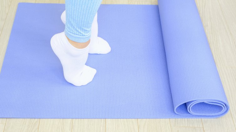 7-минутна тренировка за корем за абсолютни начинаещи