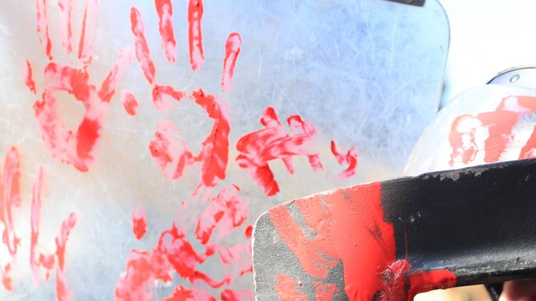 Обезглавено тяло на жена е открито в контейнер за боклук в Истанбул