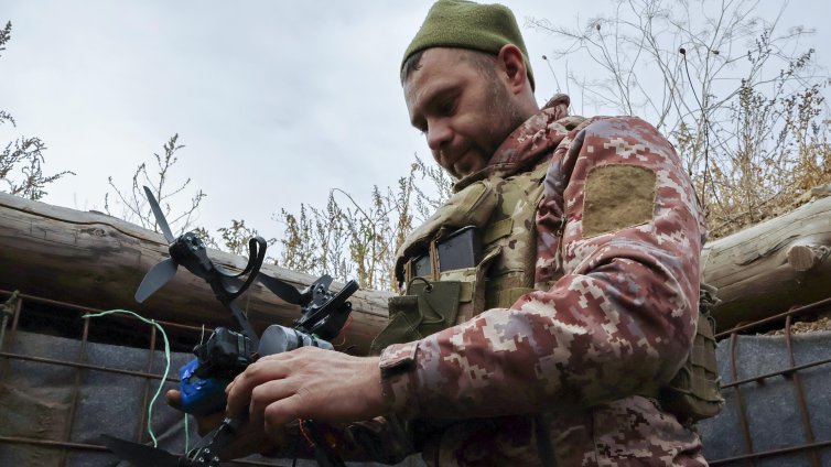 Великобритания е изпратила 85 000 дрона в Украйна тази година