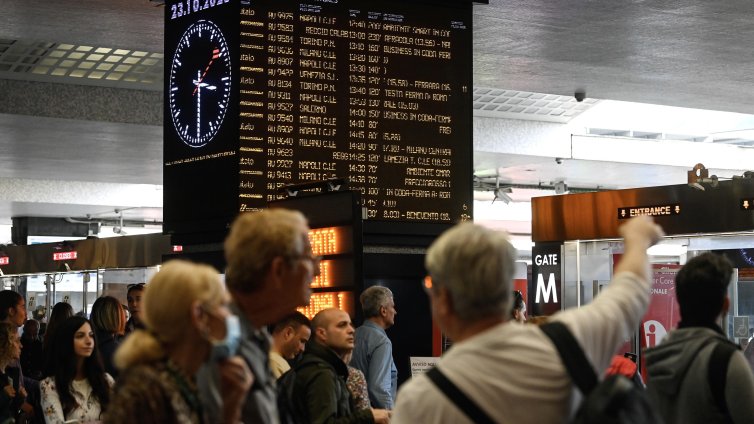 Анархисти поеха отговорност за саботажа на железопътния транспорт в Италия