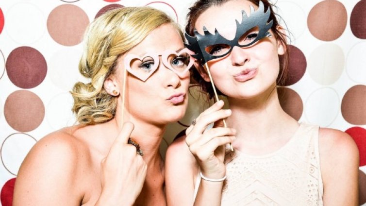 3 зодии, които много ги бива в преструвките