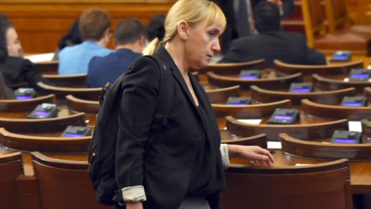 Нинова съзря: Обвинението на Йончева &ndash; политрепресия!