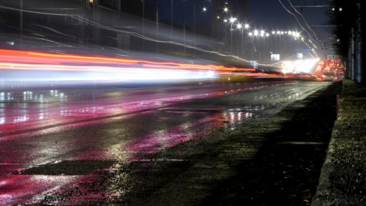 Валежите продължават и в събота, неделята &ndash; слънчева