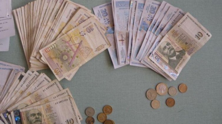 Осъдиха лихвар на една година – заемите му с 20% лихва