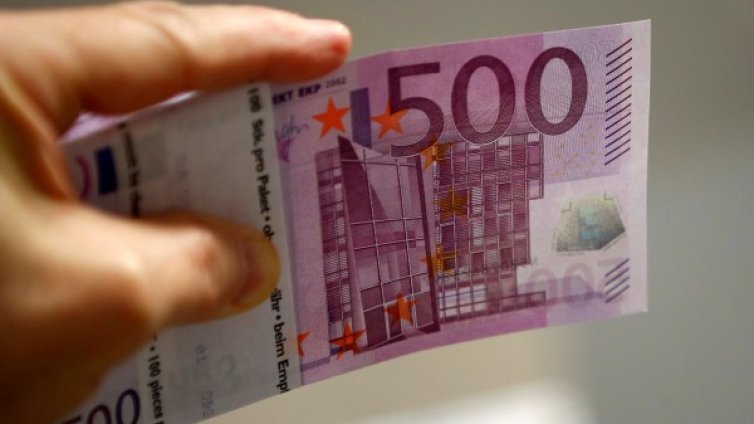 ?500 в историята... Банките спират да емитират банкнотите