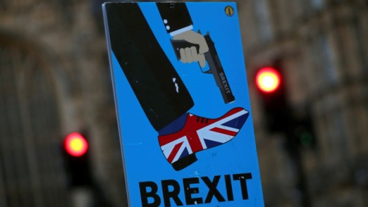 На Острова ще въведат визи за престой над три месеца 