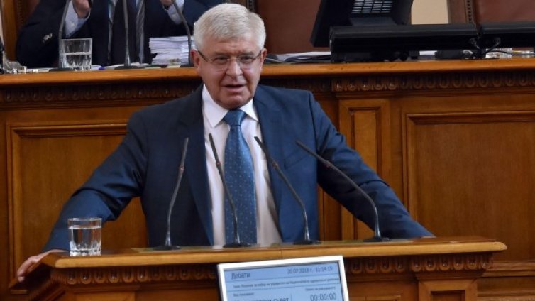 Ананиев успокои: СУ няма да издържа болница "Лозенец"