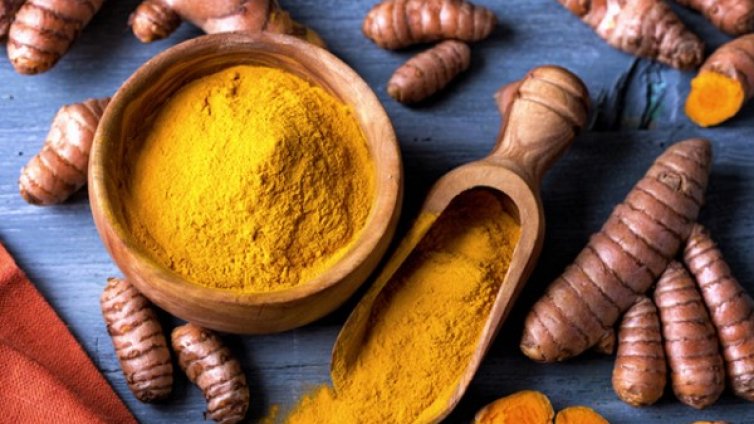 Куркума за отслабване? Вижте как ни помага