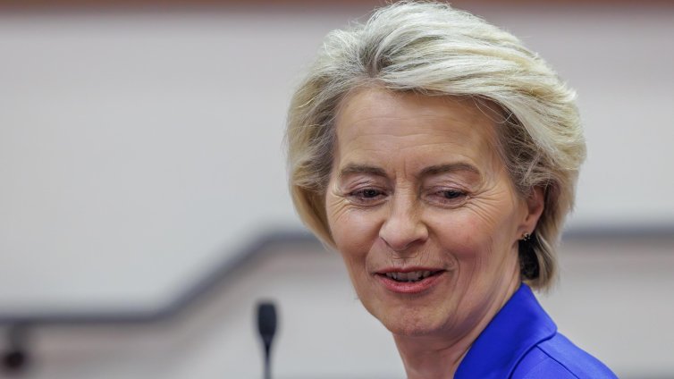 ЕК се дистанцира от Тереса Рибера за геноцид в Газа