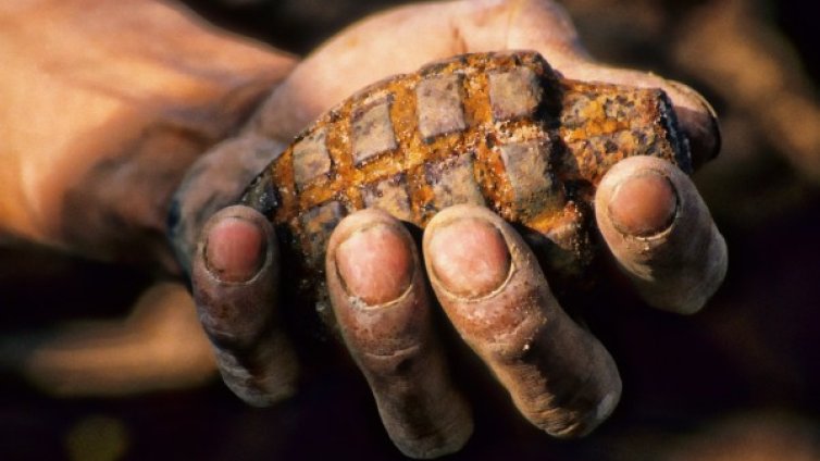 В пратка с картофи французи откриха... граната