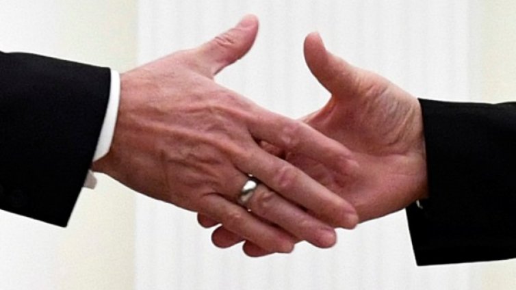 Freedom house алармира: Демокрацията е в опасност