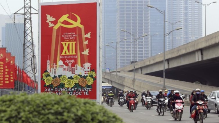 Виетнам &ndash; комунизъм и капитализъм посрещат Тръмп и Ким 