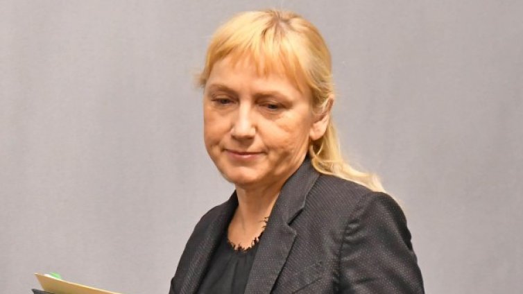 Партийна солидарност: БСП плаща гаранцията на Йончева
