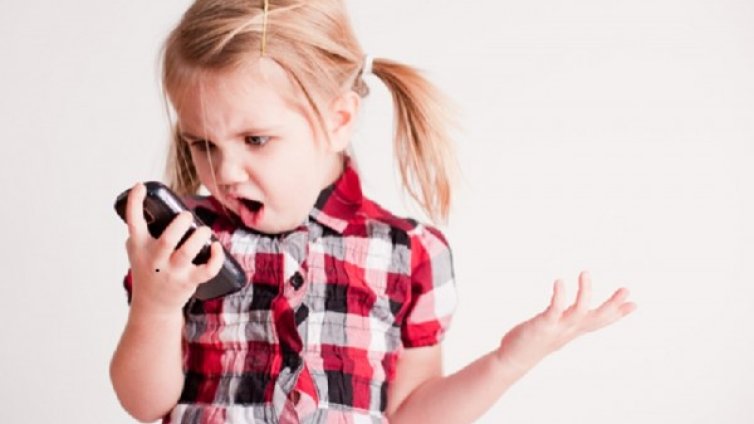 Забрана на смартфоните за деца под 14 години? 