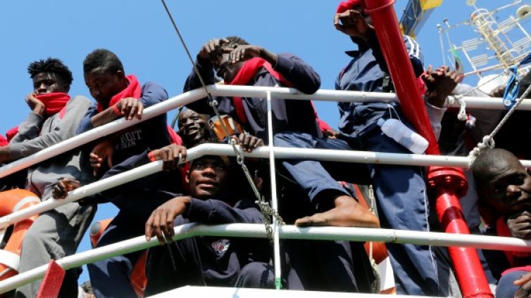 Богататите vs. бежанците: Да си стоят в бедните страни!