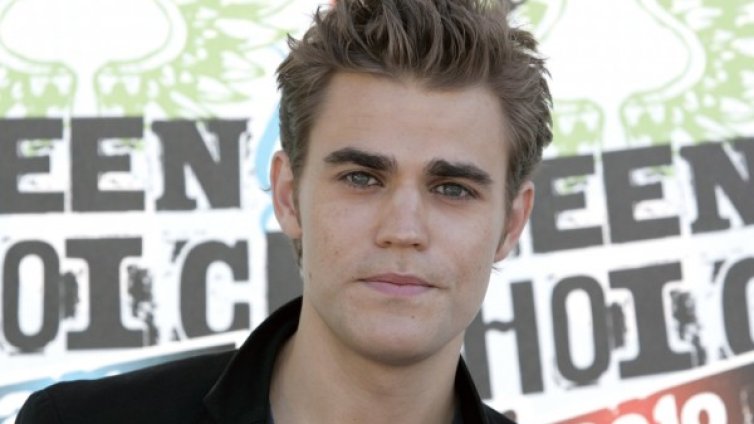 "Вампирът" Пол Уесли се оженил тайно?