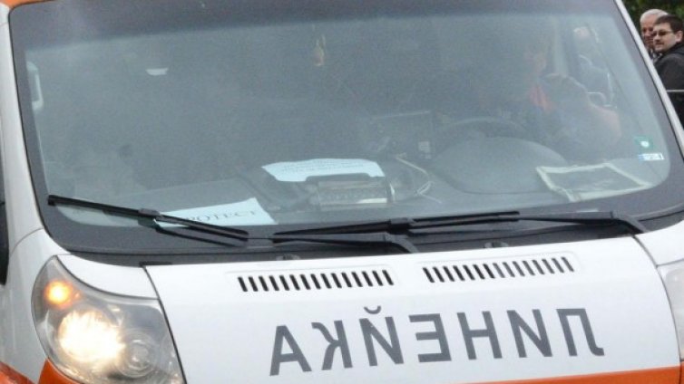 Събота, 12,30 ч.: Маскирани нападнаха 15-годишен с бокс и нож. Защо?