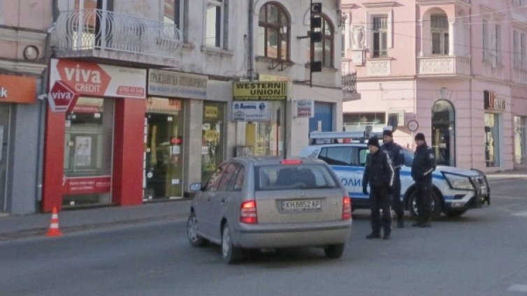 Кюстендилци искат проверка на заможните роми в града