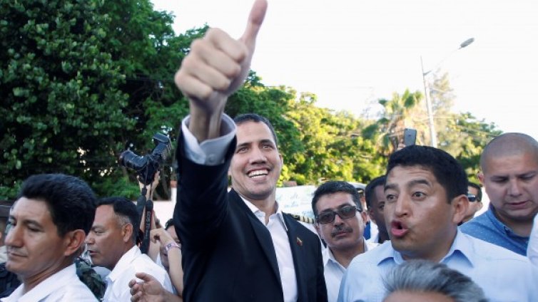 Гуайдо зове за протести в деня на завръщането му във Венецуела